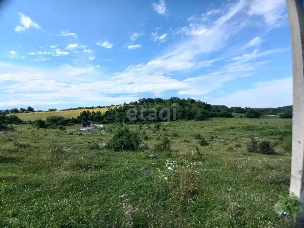 Участок в Кабардино-Балкария, Нальчик городской округ, с. Белая Речка  ... - Фото 0