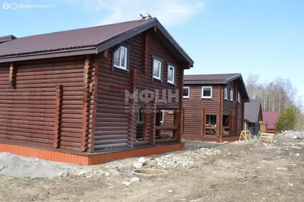 Дом в посёлок Пяльма, деревня Остричи (280 м) - Фото 2