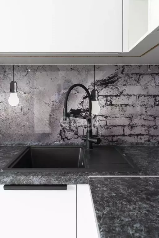 2-к кв. Тюменская область, Тюмень ул. Константина Посьета, 5 (58.9 м) - Фото 1