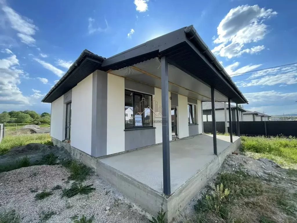 Дом в Крым, Симферопольский район, с. Доброе ул. Молодежная, 6 (130 м) - Фото 2