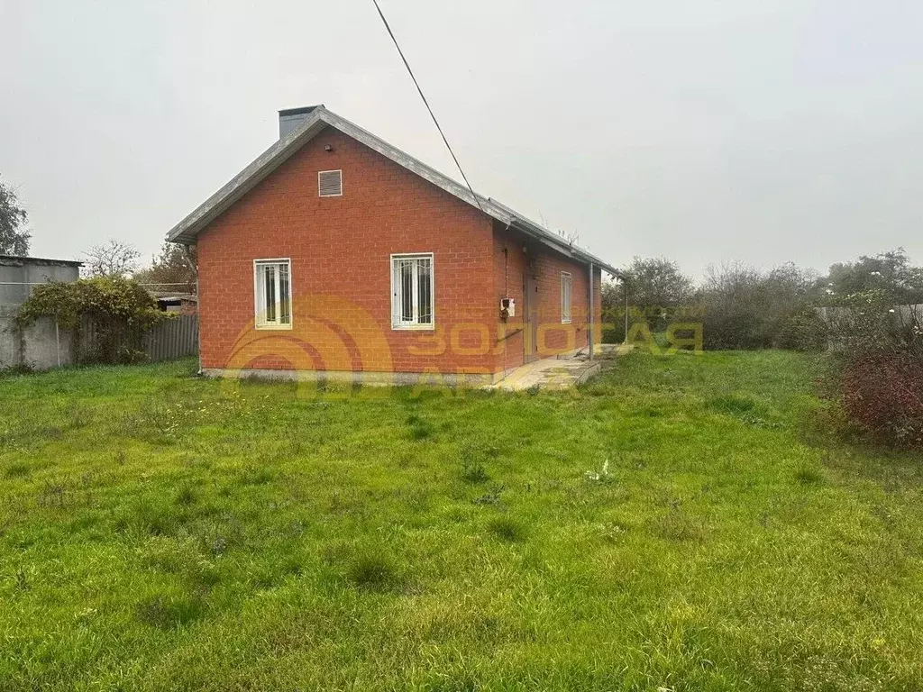 Дом в Краснодарский край, Красноармейский район, Полтавская ст-ца ул. ... - Фото 1