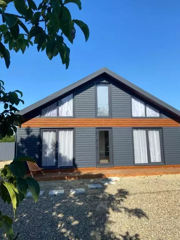 Дом в Адыгея, Тахтамукайский район, Старобжегокайское с/пос, Хомуты ... - Фото 1