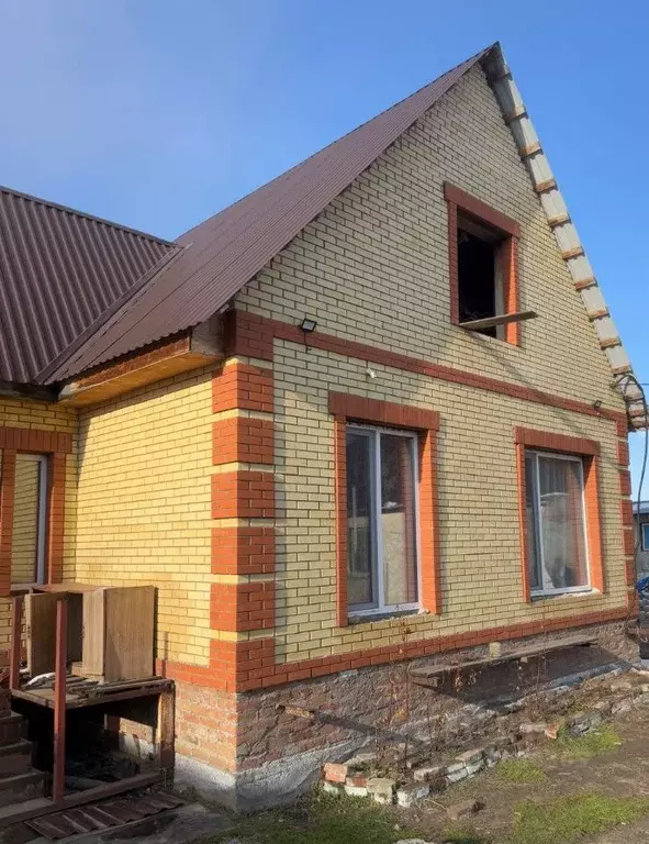 Дом в Омская область, Марьяновка рп ул. Спортивная (70 м) - Фото 0