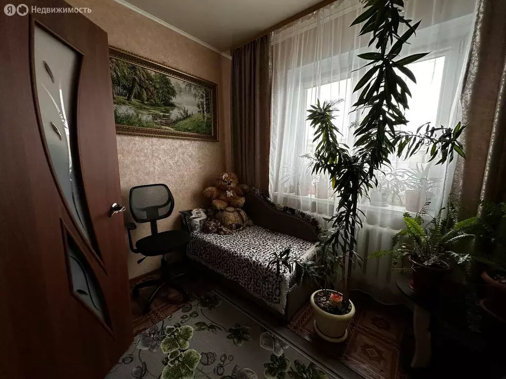 3-комнатная квартира: Нариманов, Волжская улица, 8 (58 м) - Фото 2