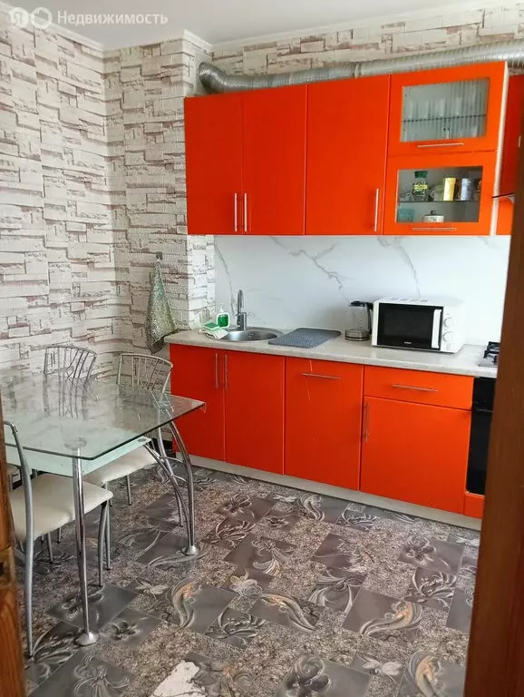 2-комнатная квартира: Ростов-на-Дону, Таганрогская улица, 120к1 (56 м) - Фото 0