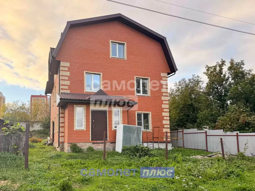 Дом в Чувашия, Чебоксары Заречная ул., 6 (182 м) - Фото 1