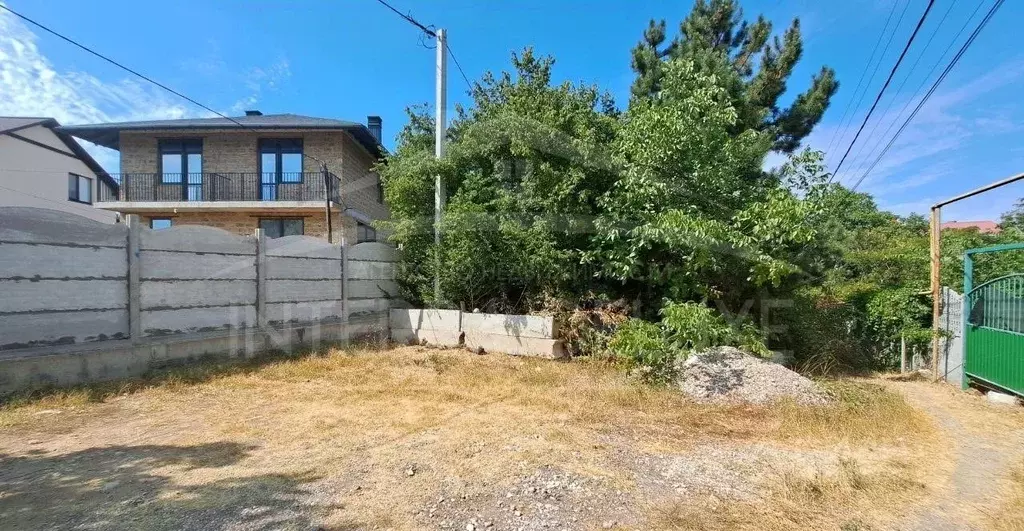 Дом в Севастополь ул. 1-я Беговая (204 м) - Фото 1