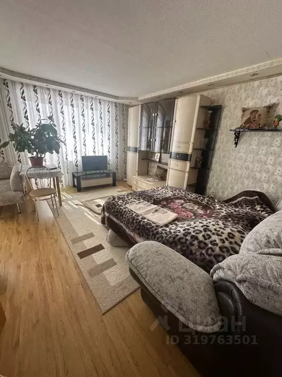 2-к кв. Челябинская область, Усть-Катав 3-й микрорайон тер., 5 (55.0 ... - Фото 1