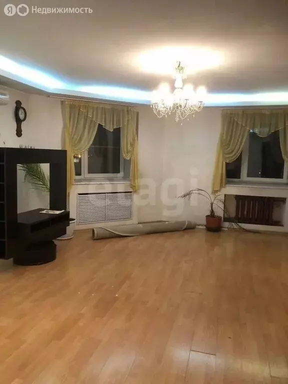 3-комнатная квартира: Пермь, Кировоградская улица, 68 (108.6 м) - Фото 1