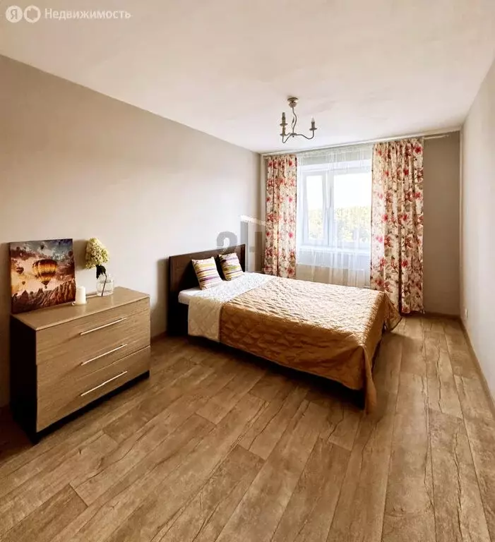 2-комнатная квартира: Екатеринбург, Волчанский переулок, 11 (66 м) - Фото 1