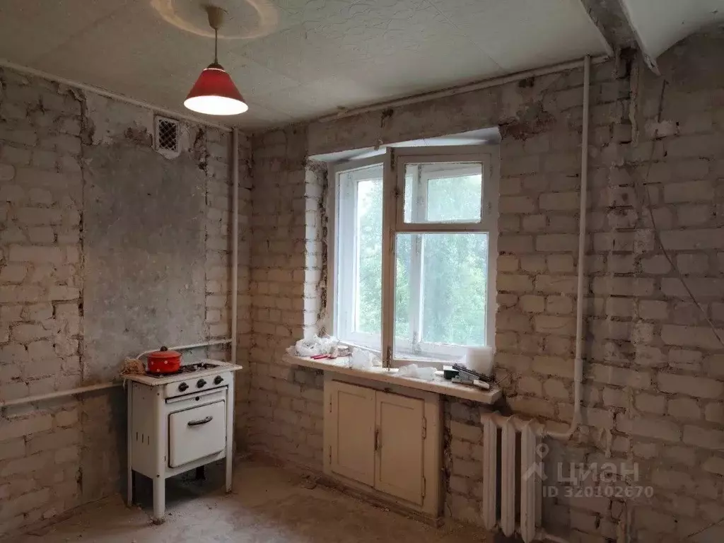 2-к кв. Волгоградская область, Волгоград ул. Землянского, 7 (42.6 м) - Фото 0