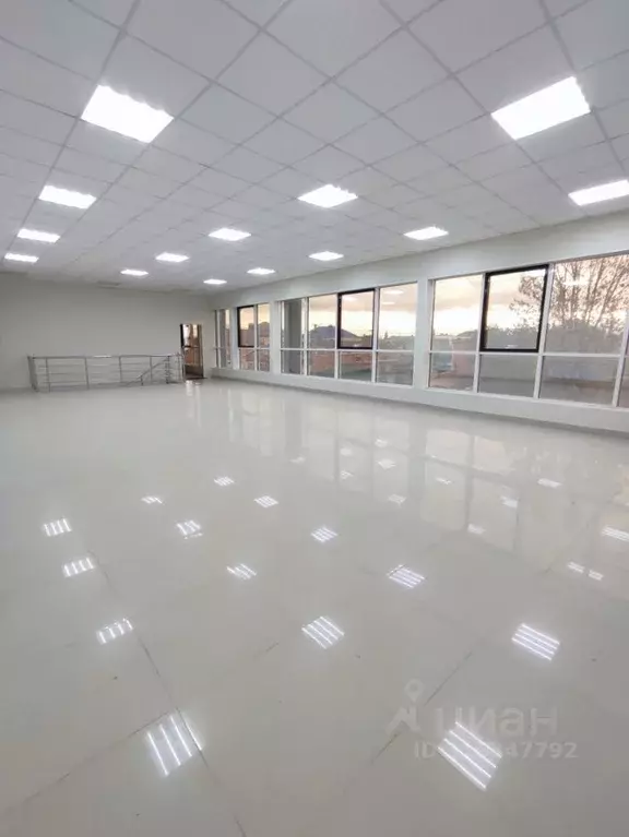 Помещение свободного назначения в Краснодарский край, Краснодар ул. ... - Фото 0