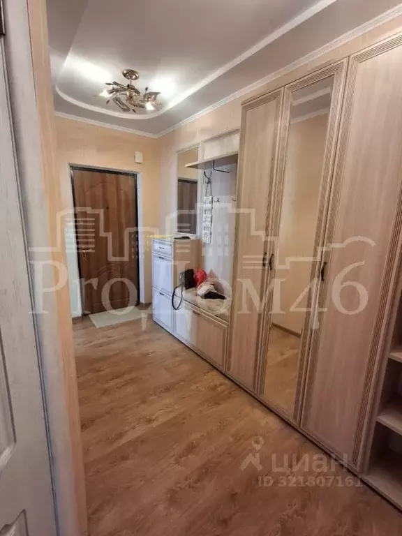 3-к кв. Курская область, Курск Северо-Западный мкр, просп. ... - Фото 2