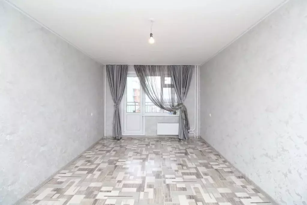 2-к кв. Красноярский край, Красноярск Молодежный просп., 17 (55.9 м) - Фото 1