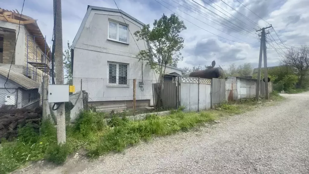 Дом в Крым, Симферополь ул. 25-я Коллективных Садов, 164 (93 м) - Фото 1