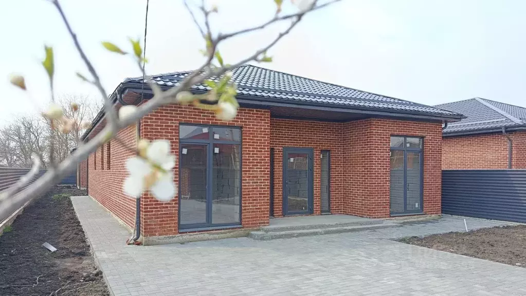 Дом в Адыгея, Тахтамукайский район, Старобжегокай аул Школьная ул. ... - Фото 2