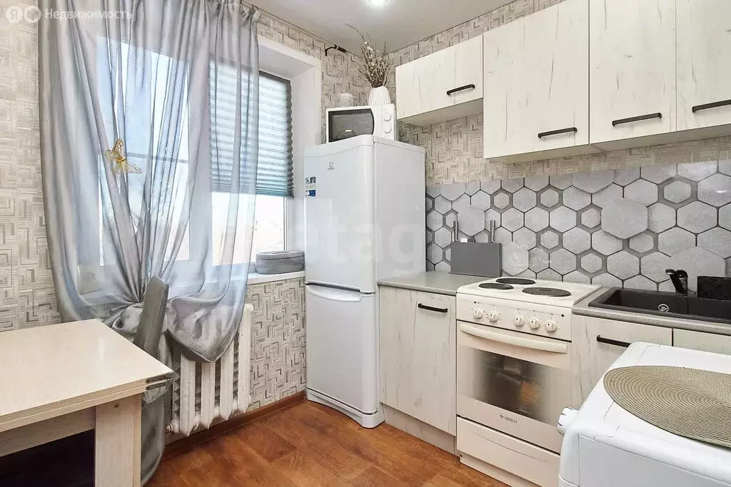 2-комнатная квартира: Тюмень, улица Воровского, 23 (44.3 м) - Фото 2