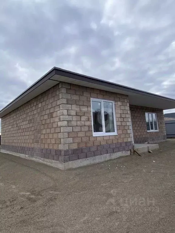 Дом в Красноярский край, Сосновоборский муниципальный округ, пос. ... - Фото 1