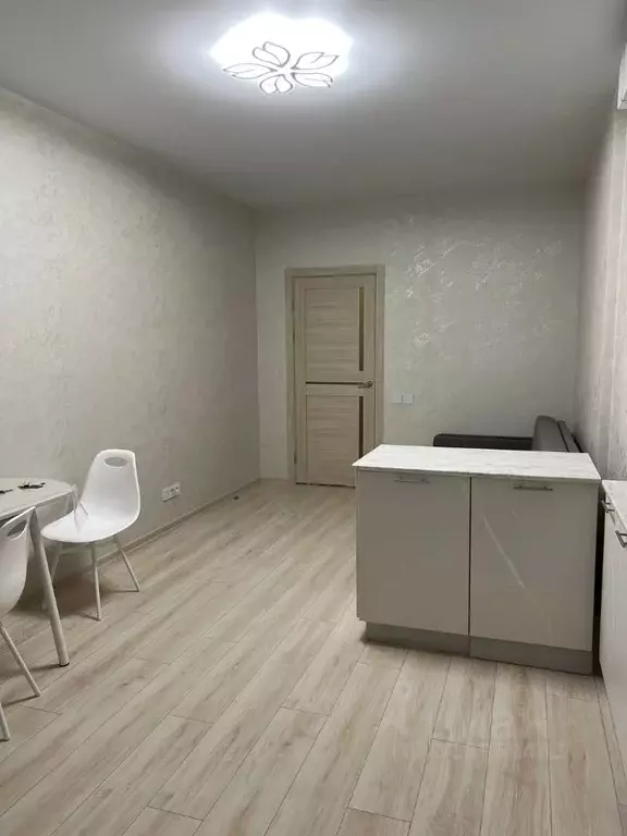 3-к кв. Удмуртия, Ижевск ул. Холмогорова, 105 (71.0 м) - Фото 0