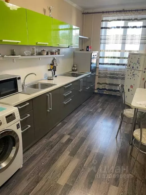 2-к кв. Татарстан, Казань ул. Хусаина Мавлютова, 42 (60.0 м) - Фото 1