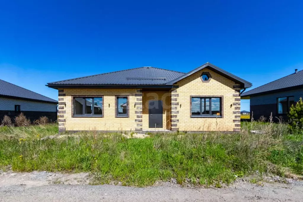 Дом в Тюменская область, Тюменский район, д. Елань ул. Тисовая (135 м) - Фото 0