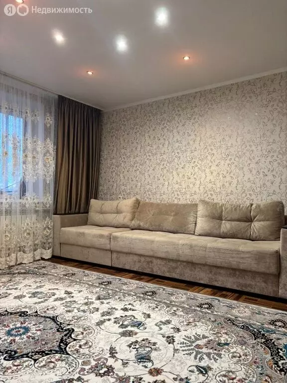 2-комнатная квартира: Челябинск, улица Чайковского, 56А (56 м) - Фото 0