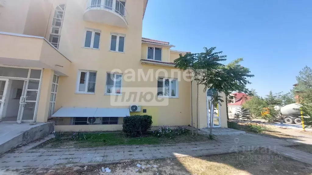 Офис в Калмыкия, Элиста Сити-Чесс кв-л, 8/1 (88 м) - Фото 1