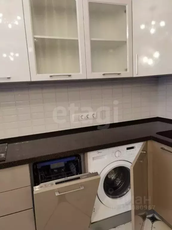 2-к кв. Тюменская область, Тюмень ул. Малыгина, 84 (52.0 м) - Фото 2