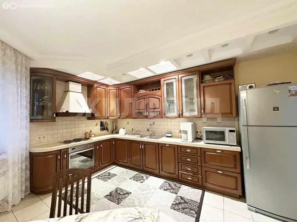 Квартира-студия: Новосибирск, улица Ватутина, 41/1 (131 м) - Фото 1