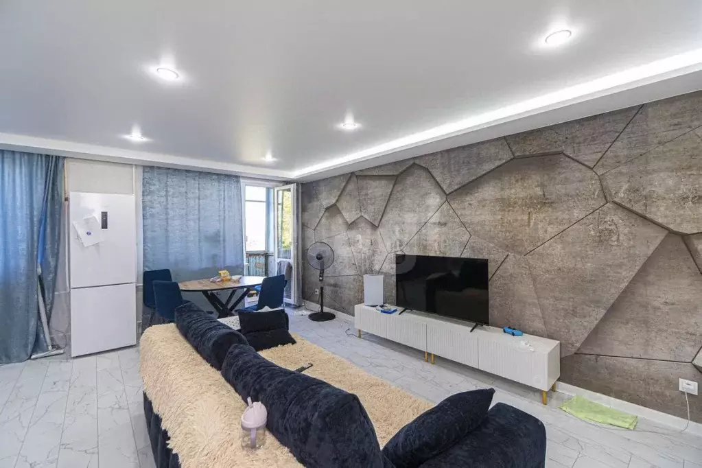 3-к кв. Севастополь просп. Октябрьской Революции, 57 (61.2 м) - Фото 1