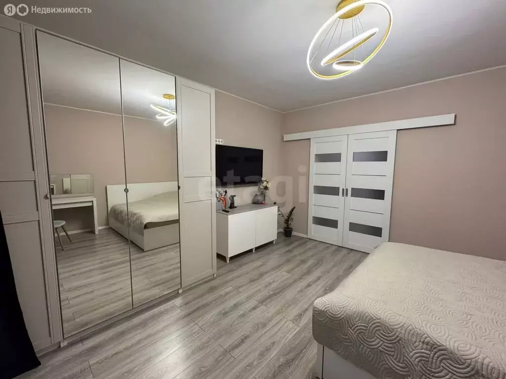 1-комнатная квартира: Омск, улица 12 Декабря, 60 (42.4 м) - Фото 0