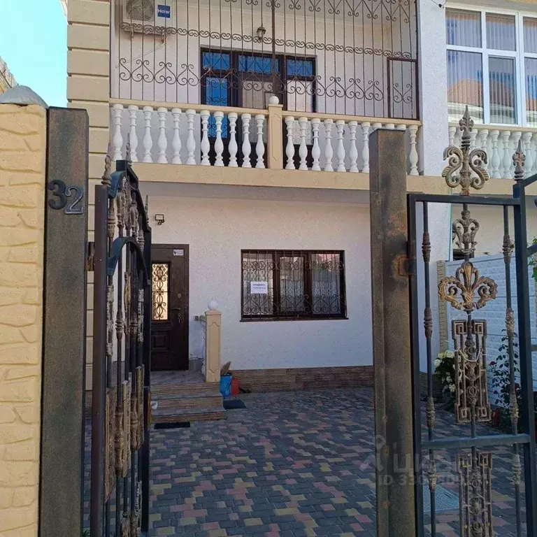 Дом в Крым, Евпатория городской округ, Заозерное пгт ул. Аллея Дружбы ... - Фото 1