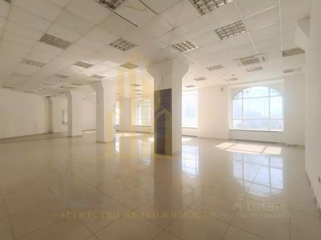 Торговая площадь в Башкортостан, Уфа просп. Октября, 1/2 (220 м) - Фото 0