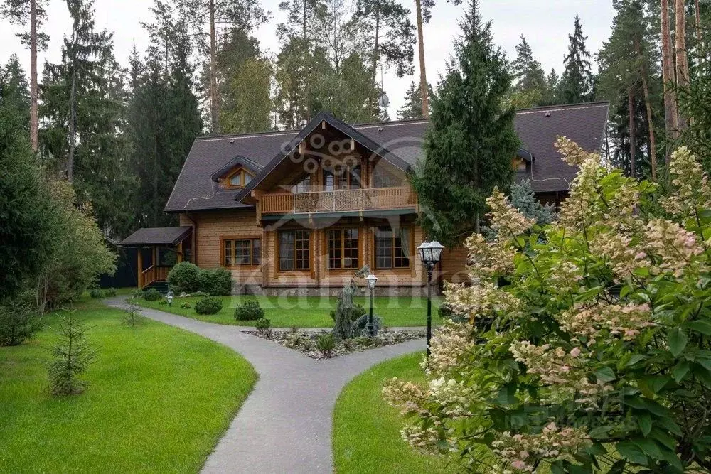 Дом в Московская область, Одинцовский городской округ, с. Успенское ... - Фото 1