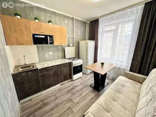 1-комнатная квартира: Омск, проспект Комарова, 19 (35 м) - Фото 2