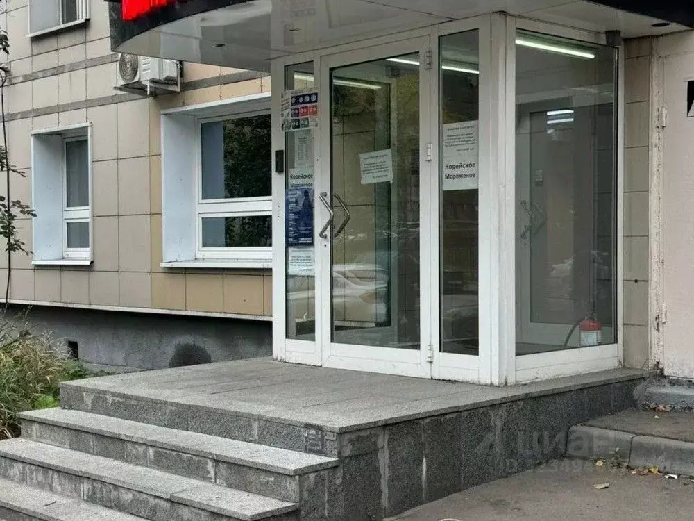 Торговая площадь в Москва Мантулинская ул., 2 (92 м) - Фото 1