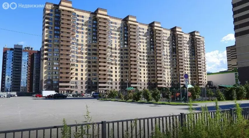 4-комнатная квартира: Тюмень, улица Тимофея Чаркова, 81к2 (112.2 м) - Фото 2