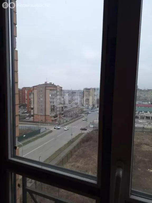 2-комнатная квартира: Владикавказ, улица Ахмада Кадырова, 7 (71 м) - Фото 0