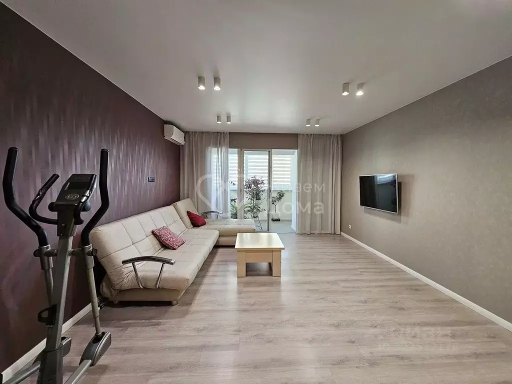 2-к кв. Волгоградская область, Волгоград ул. Имени Ивана Морозова, 3 ... - Фото 1