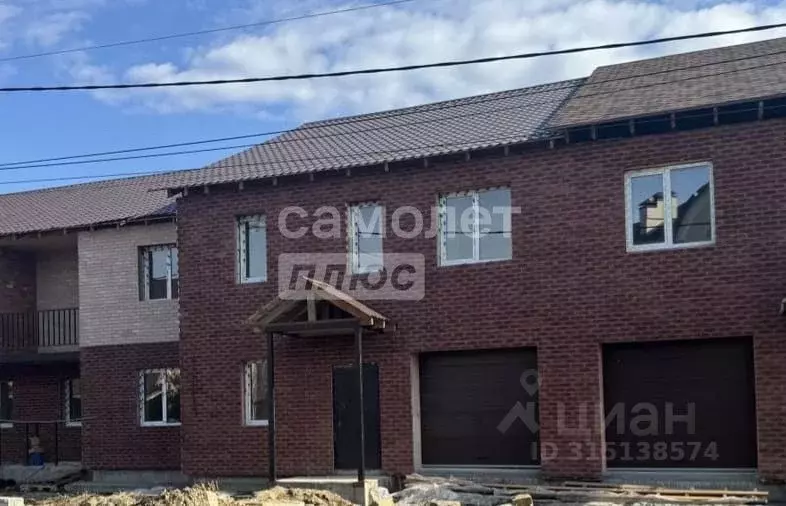 Таунхаус в Свердловская область, Екатеринбург ул. Смородиновая, 9 (184 ... - Фото 1