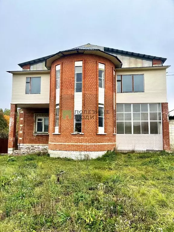 Дом в Орловская область, Глазуновка городское поселение, Глазуновка ... - Фото 1