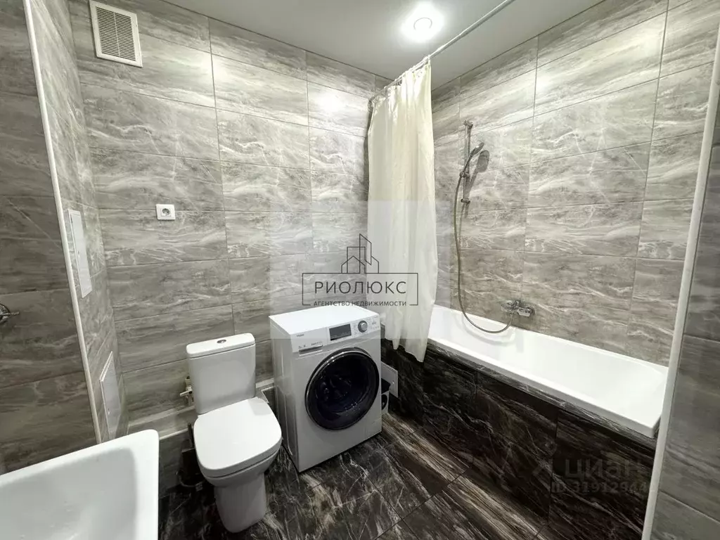 1-к кв. Челябинская область, Челябинск ул. Академика Королева, 37 ... - Фото 2