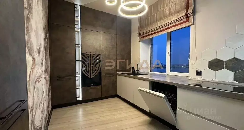 3-к кв. Татарстан, Казань ул. Сибгата Хакима, 15 (130.0 м) - Фото 1