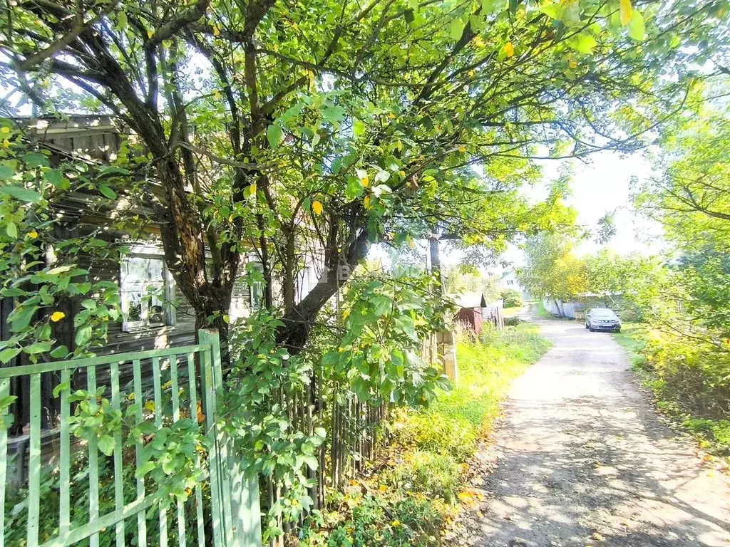 Участок в Ярославская область, Ярославль пос. Медведево, ул. ... - Фото 1