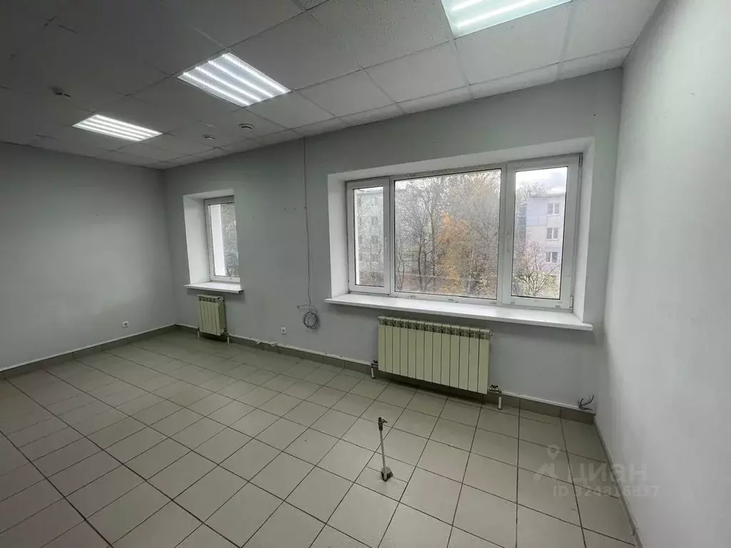 Помещение свободного назначения в Калужская область, Калуга ул. Труда, ... - Фото 1