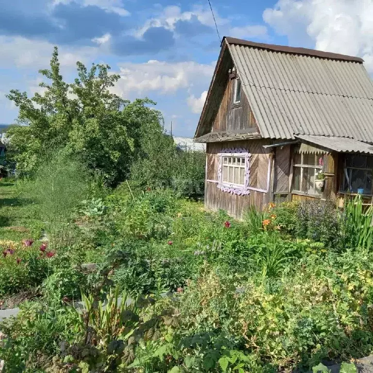 Дом в Свердловская область, Кушва ул. Шляхтина (16 м) - Фото 0