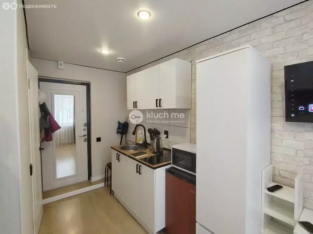 Квартира-студия: Казань, улица Академика Кирпичникова, 27 (12 м) - Фото 1