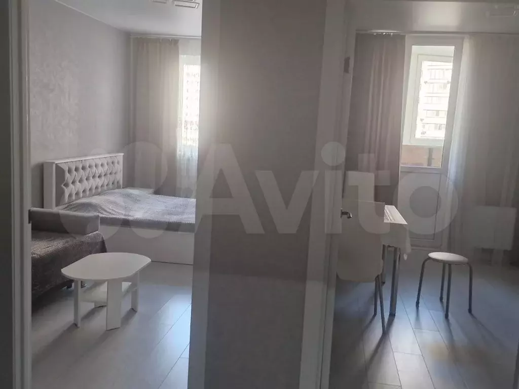1-к. квартира, 40 м, 4/18 эт. - Фото 1