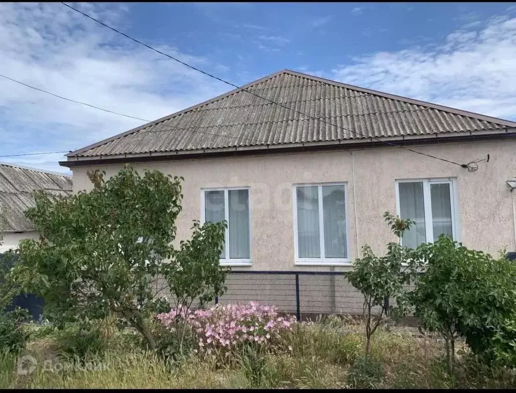 Дом в Краснодарский край, Темрюк ул. Гагарина (74 м) - Фото 0