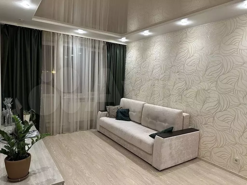 1-к. квартира, 40 м, 4/10 эт. - Фото 1